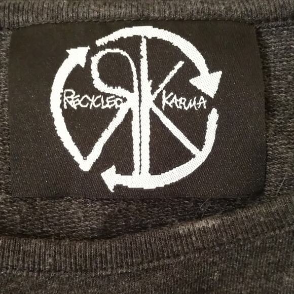 Recycled Karma Gray Cold Shoulder Top size Small - Picture 6 of 7